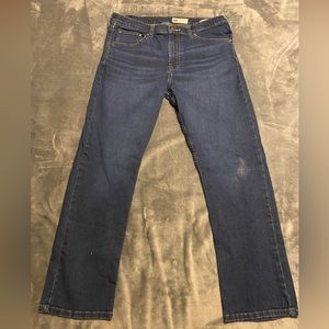 Wrangler 34x30 blue jeans with light spots on knee (pictured)